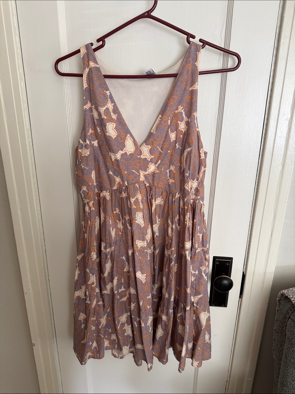 Sincerely Jules Mauve and Cream Paisley V-Neck Mini Dress